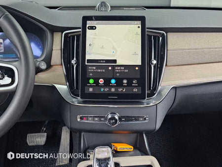 Volvo XC90 — photo 16