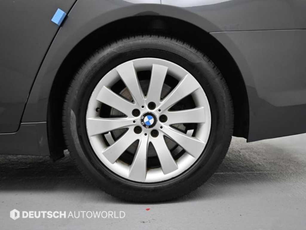BMW 7-Series — photo 05