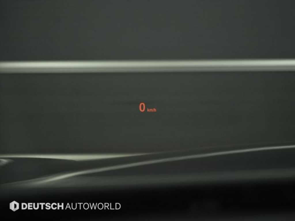 BMW 7-Series — photo 18