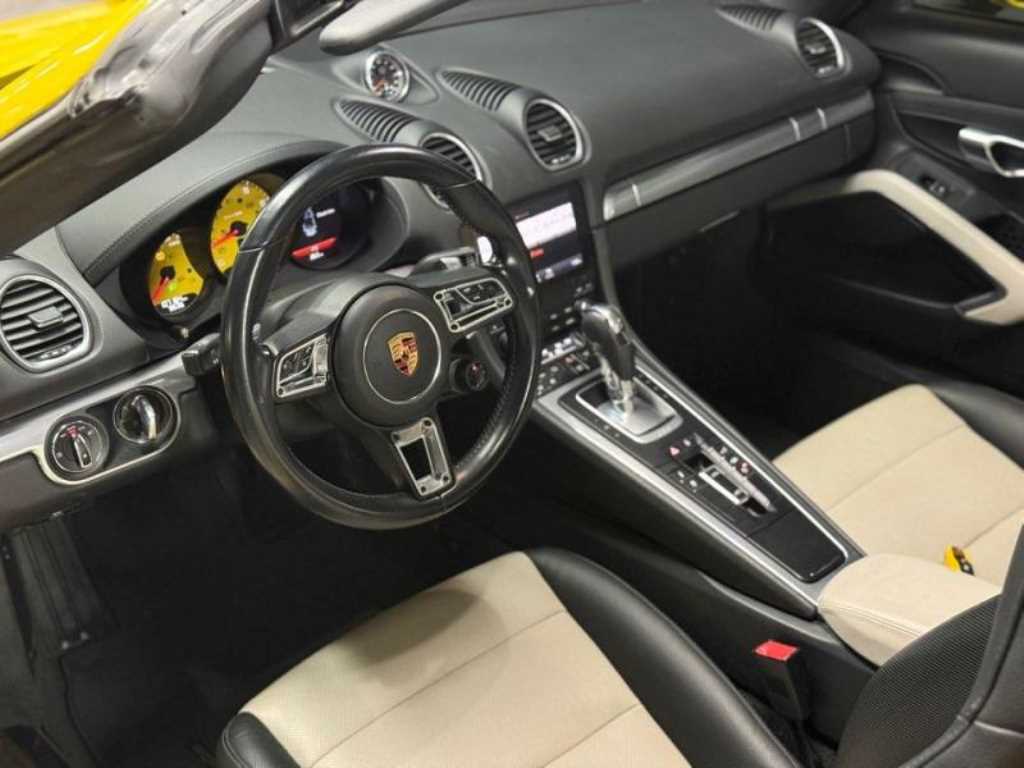 Porsche 718 — photo 10