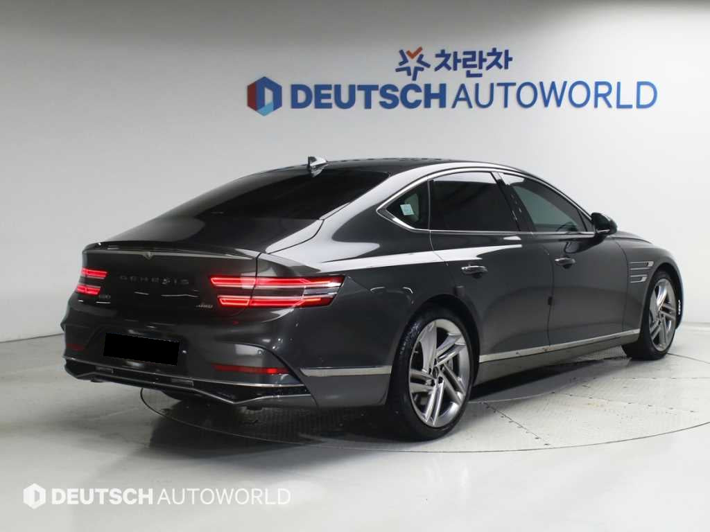 Genesis G80 — photo 02