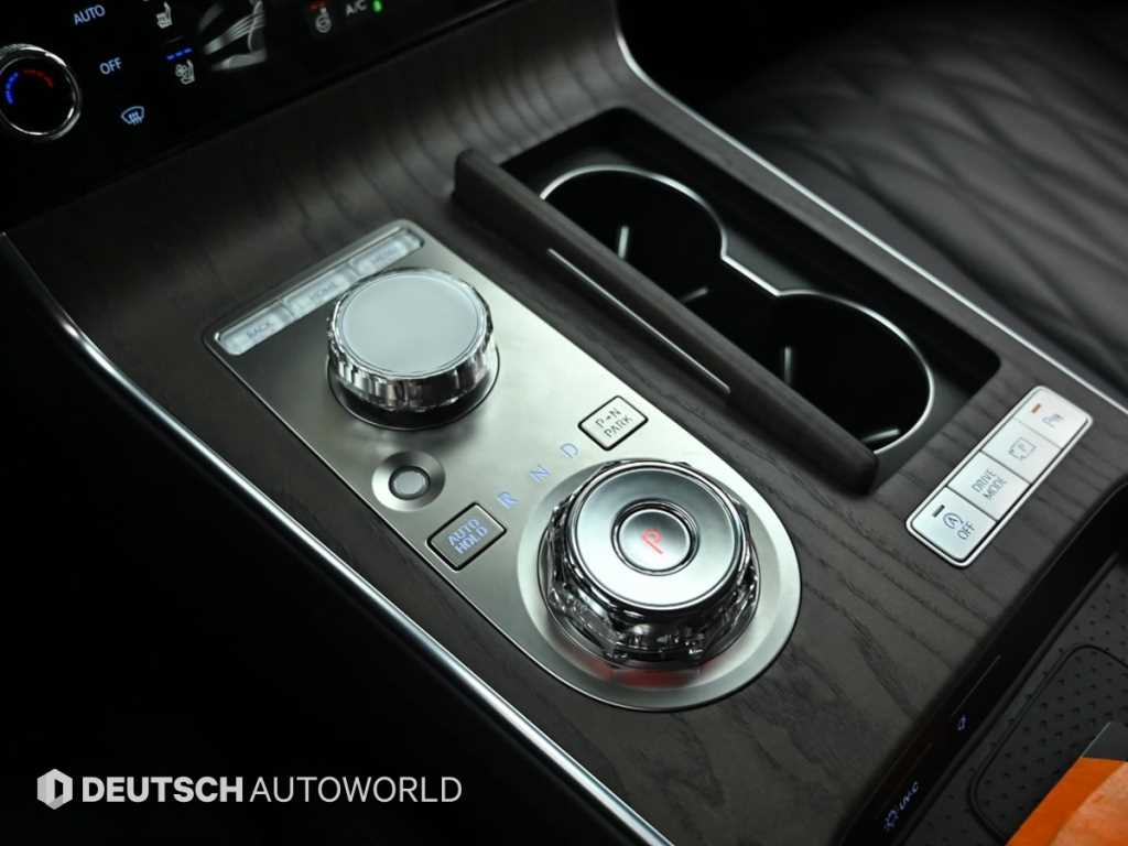 Genesis G80 — photo 09