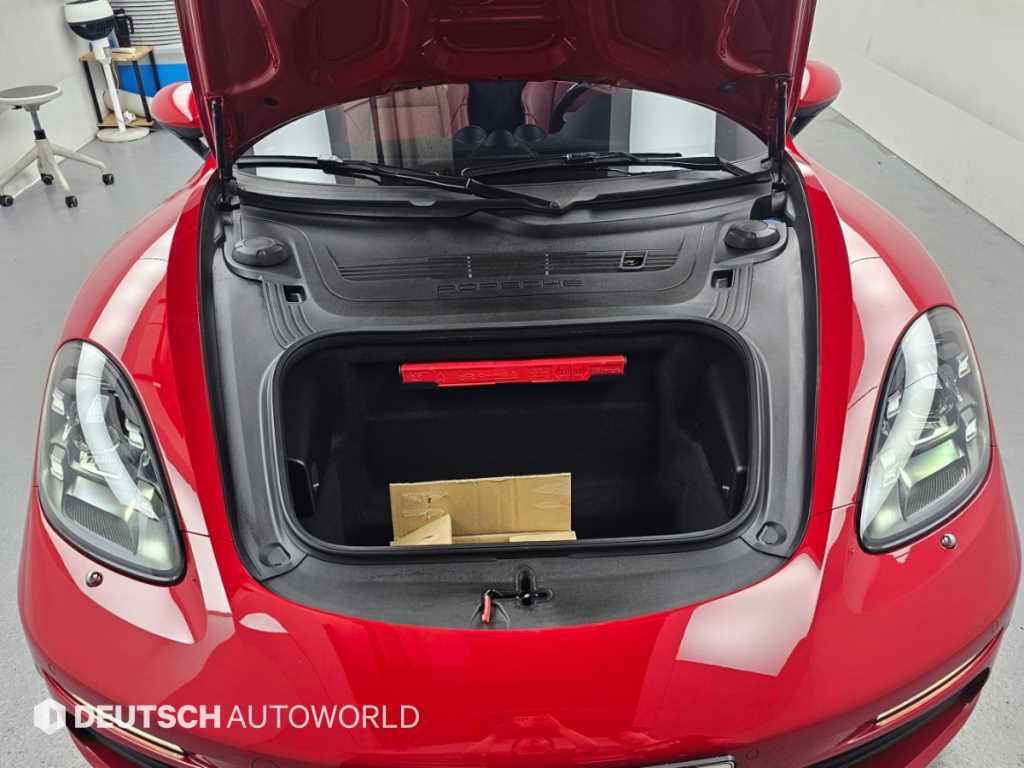Porsche 718 — photo 06