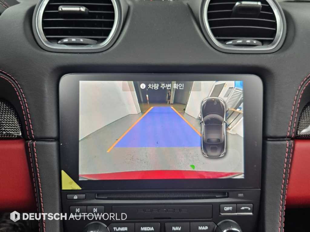 Porsche 718 — photo 15