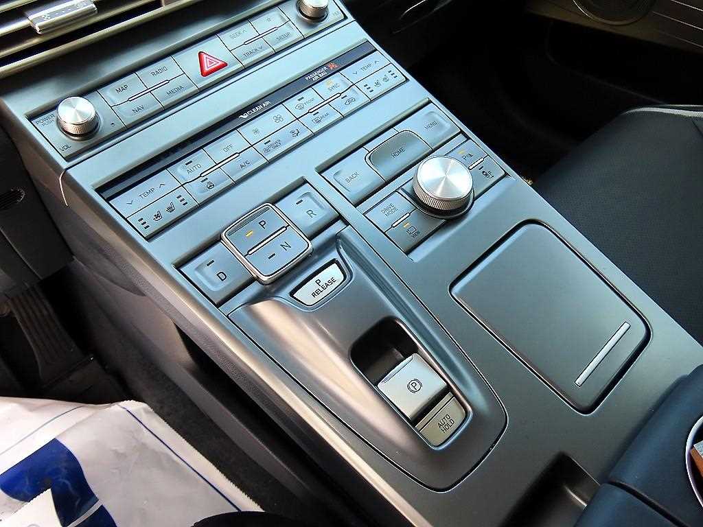 Hyundai Nexo — photo 10