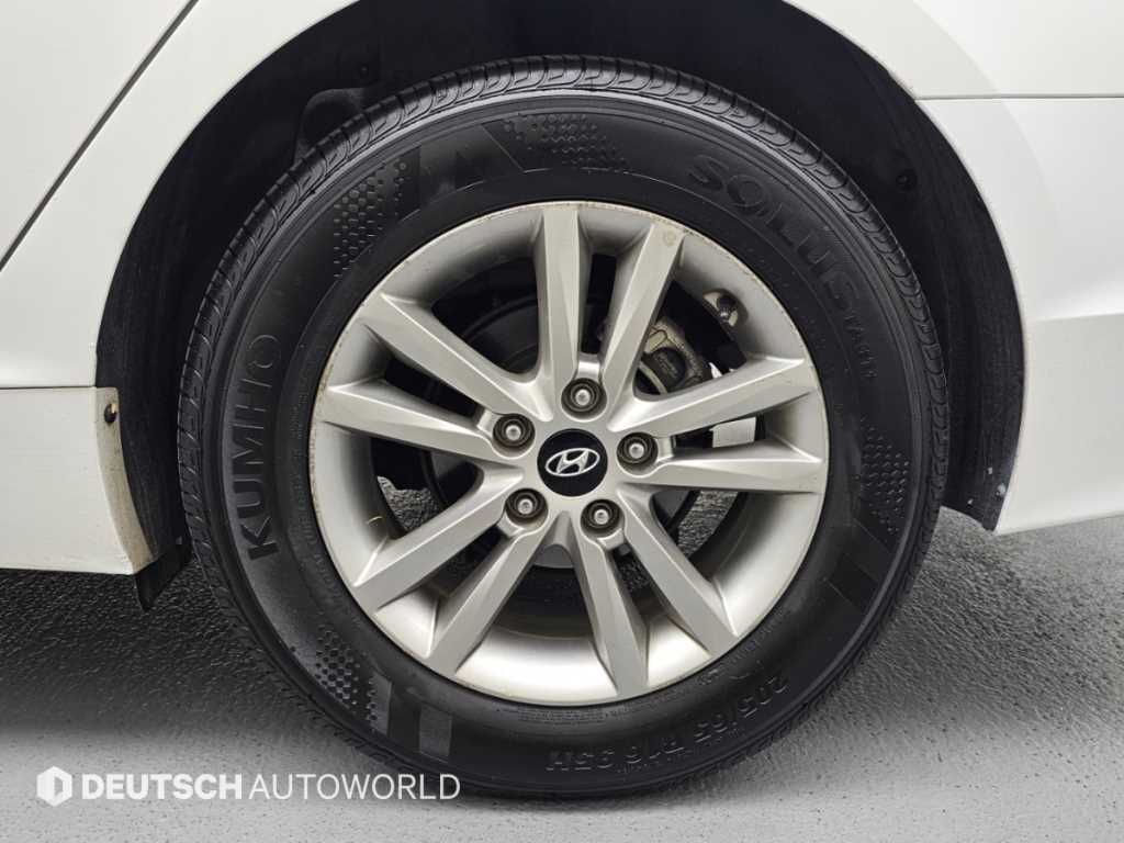 Hyundai Sonata — photo 05