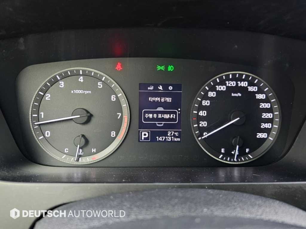 Hyundai Sonata — photo 08