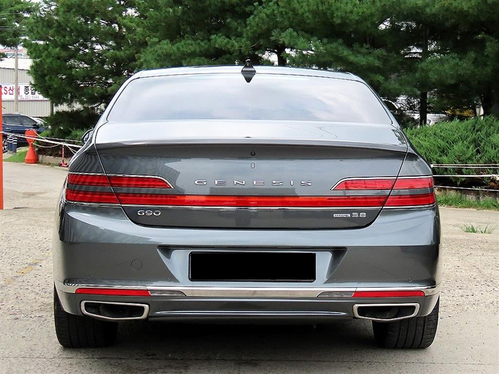 Genesis G90 — photo 04