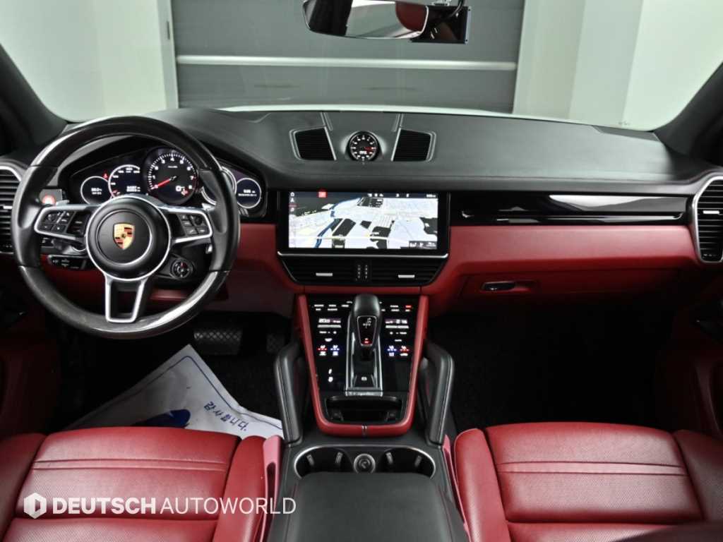 Porsche Cayenne — photo 07
