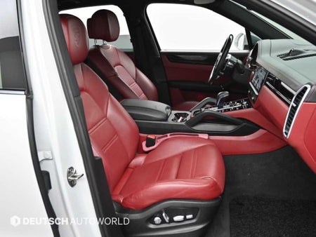 Porsche Cayenne — photo 10