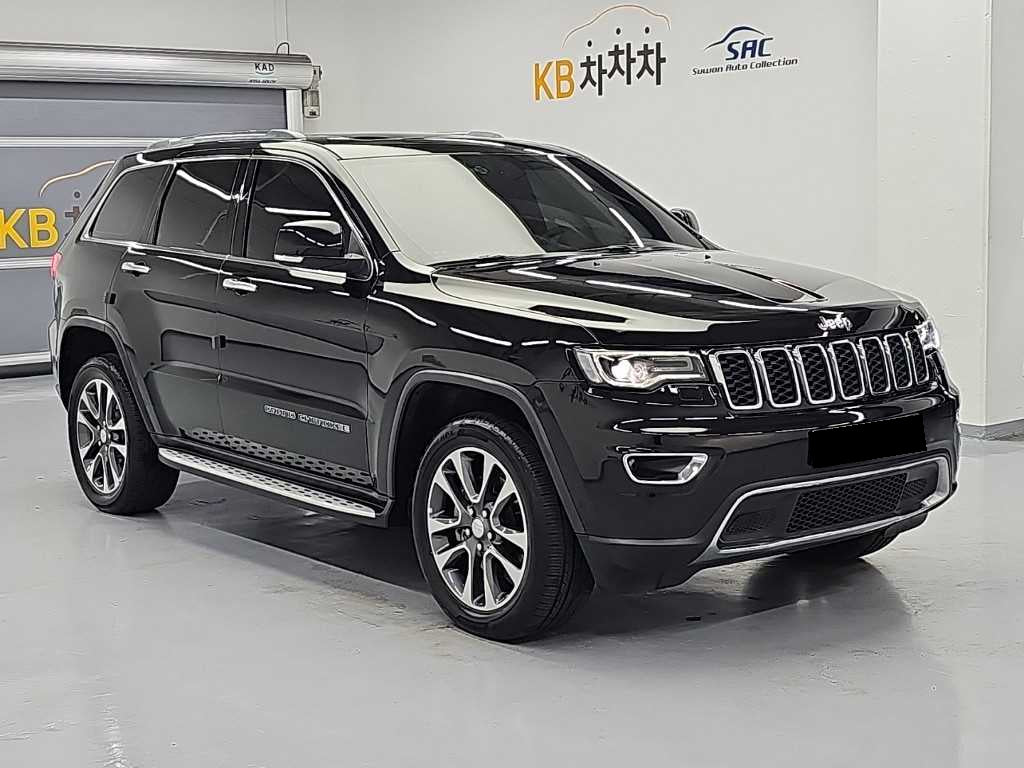 Jeep Cherokee — photo 04