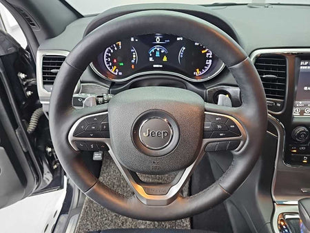 Jeep Cherokee — photo 09