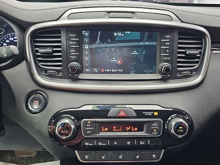Kia Sorento — photo 10
