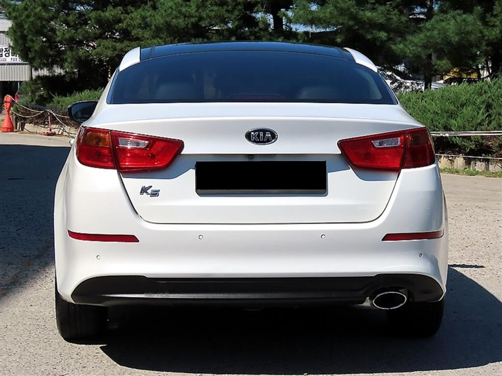Kia K5 — photo 04