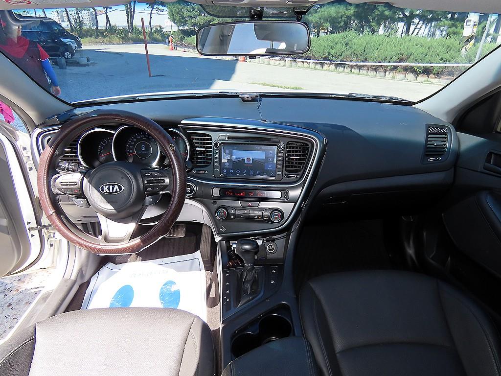 Kia K5 — photo 07