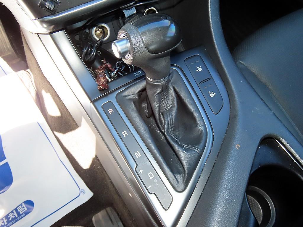 Kia K5 — photo 10