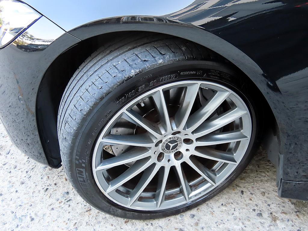 Mercedes-Benz S-Class — photo 20