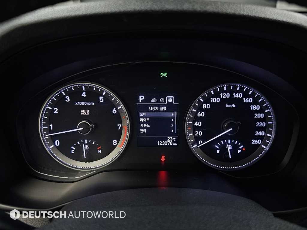Hyundai Grandeur — photo 09