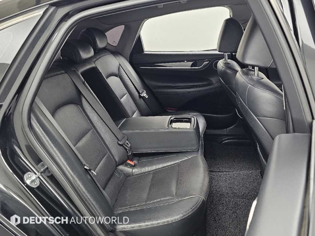 Hyundai Grandeur — photo 12
