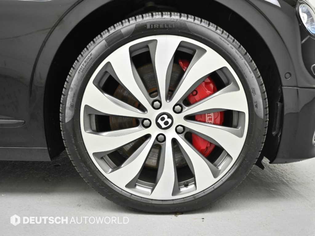 Bentley Flying Spur — photo 05