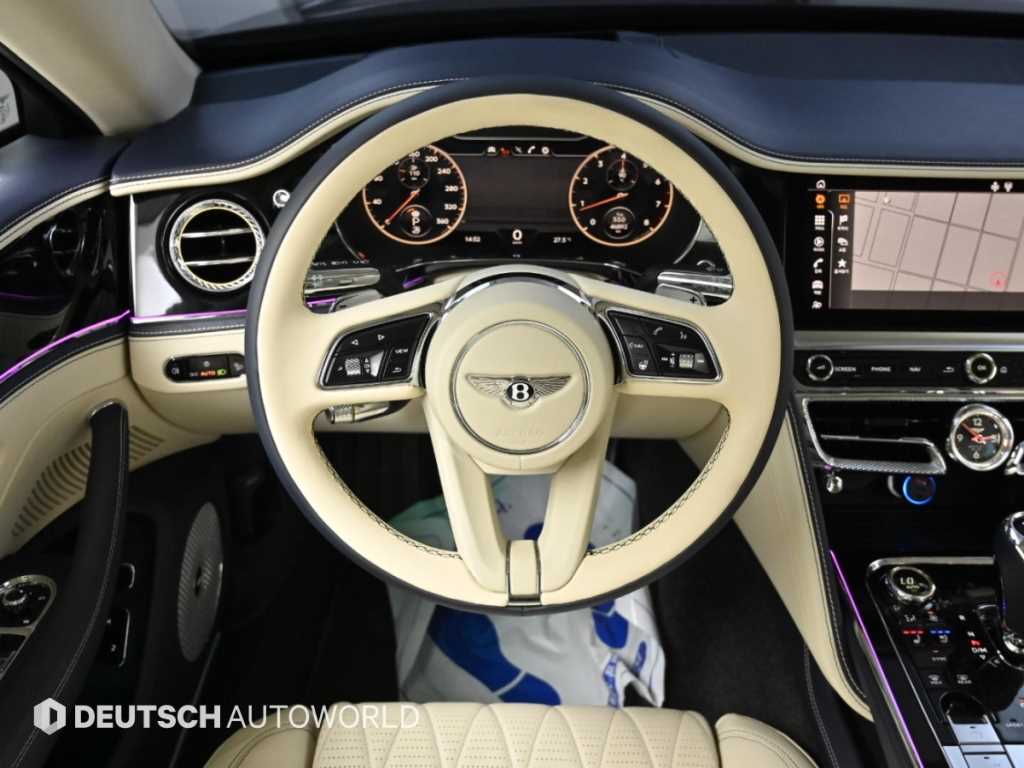 Bentley Flying Spur — photo 13