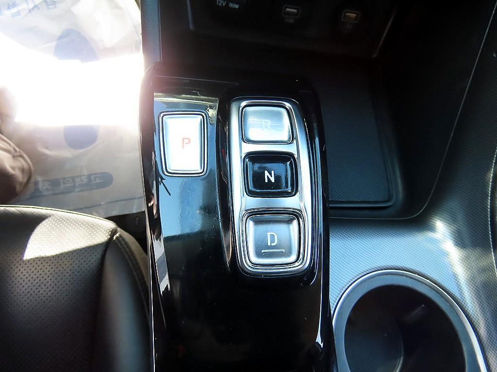 Hyundai Sonata — photo 10