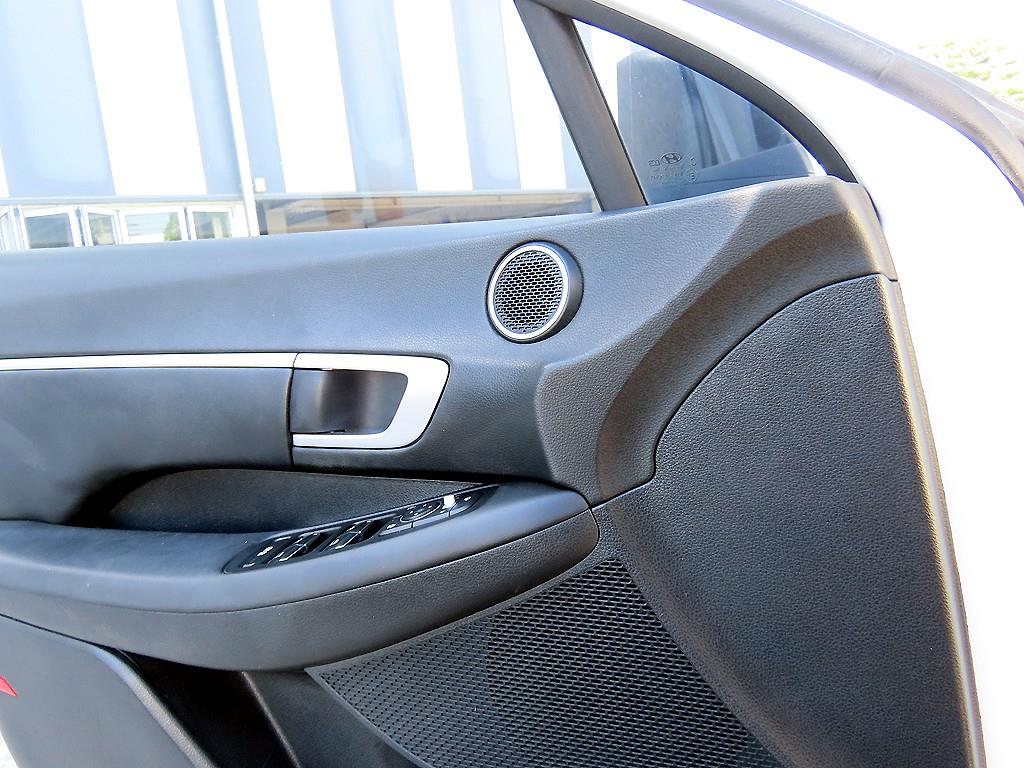 Hyundai Sonata — photo 11