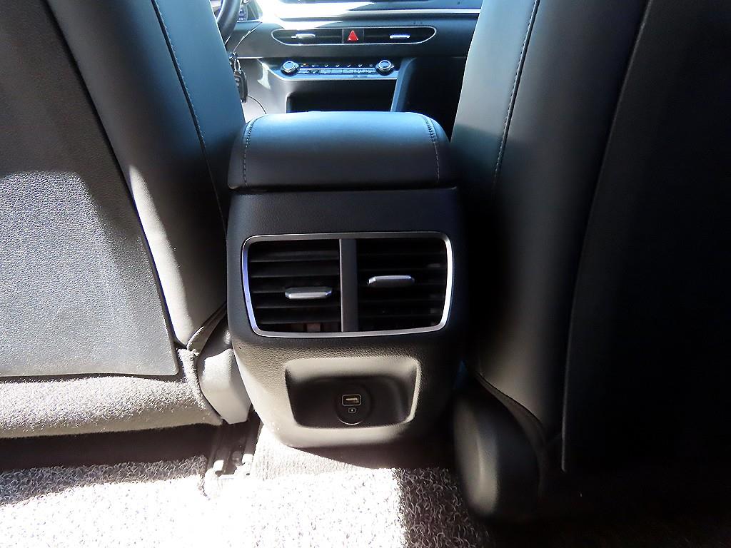 Hyundai Sonata — photo 16