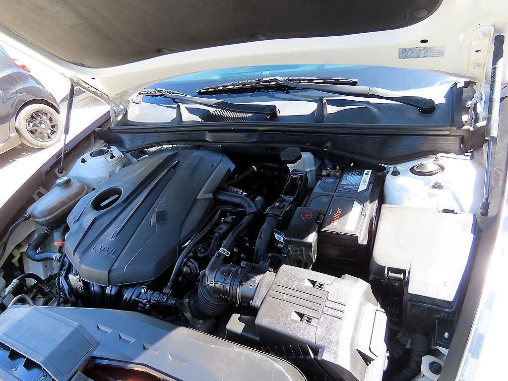 Hyundai Sonata — photo 17