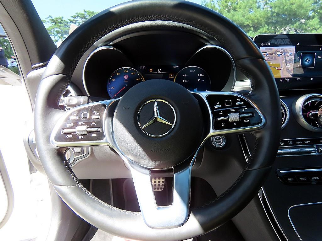 Mercedes-Benz C-Class — photo 08