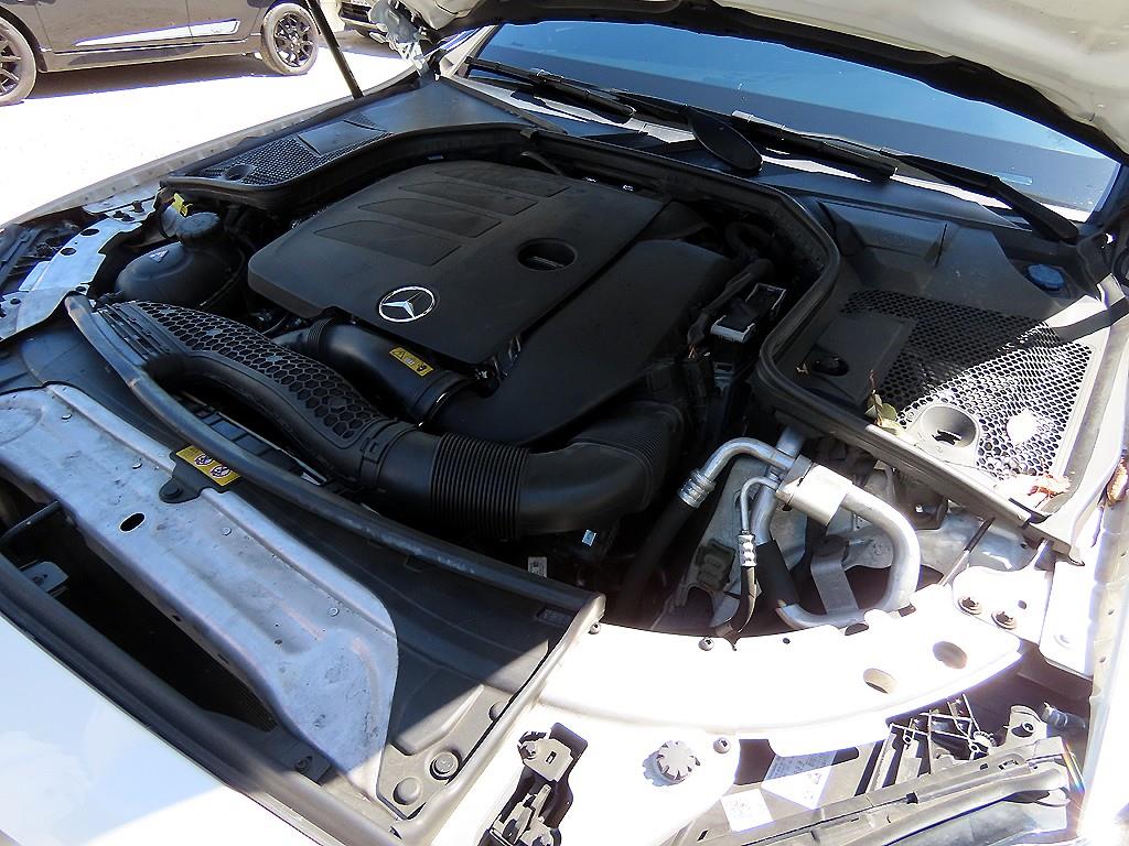 Mercedes-Benz C-Class — photo 19