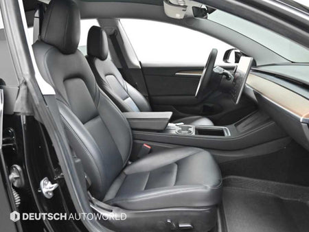 Tesla Model 3 — photo 10