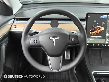 Tesla Model 3 — photo 13