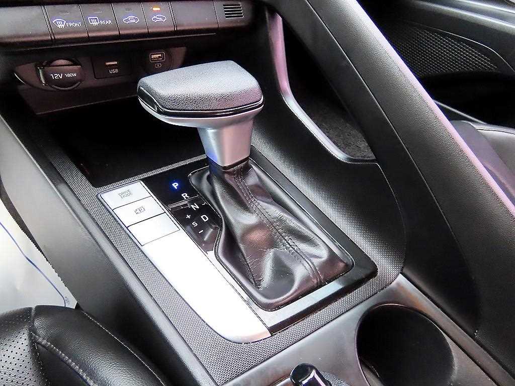Hyundai Avante — photo 10