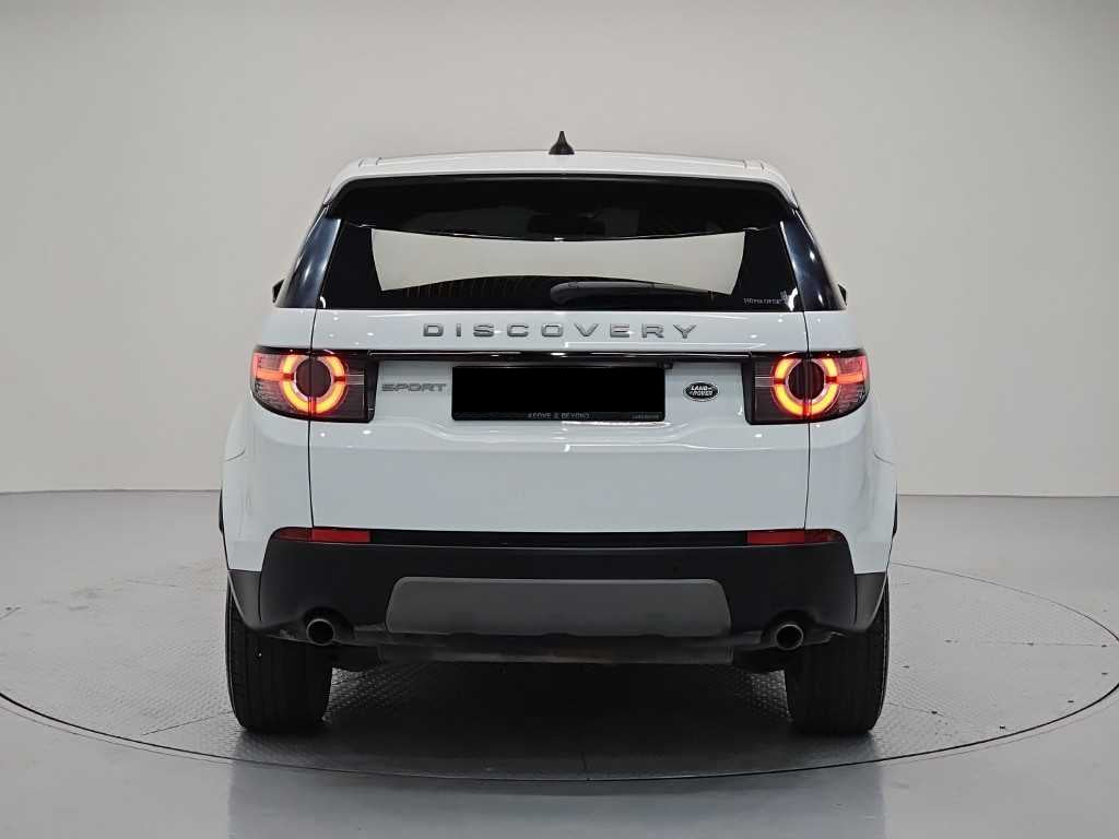 Land Rover Discovery Sport — photo 03