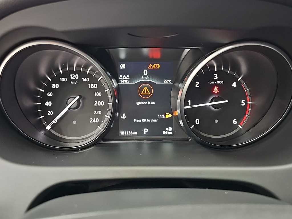 Land Rover Discovery Sport — photo 06