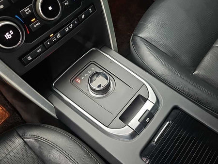 Land Rover Discovery Sport — photo 08