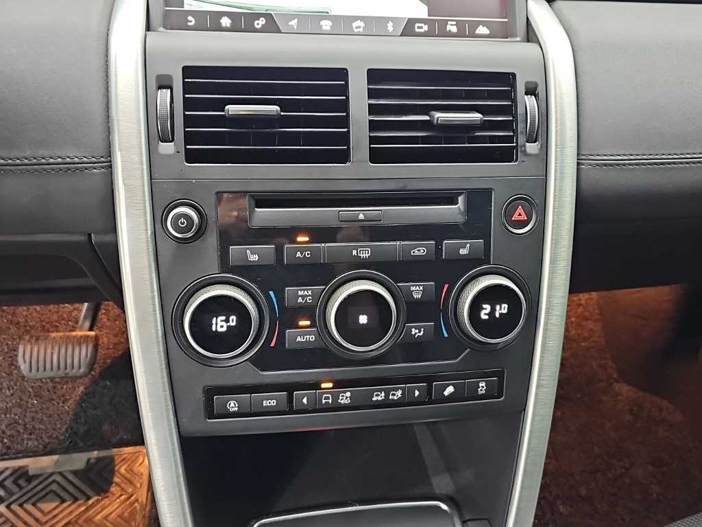 Land Rover Discovery Sport — photo 10