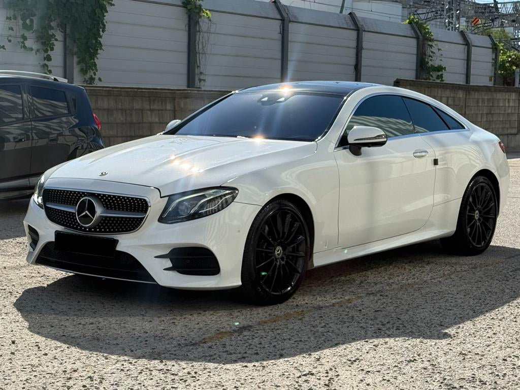 Mercedes-Benz E-Class — photo 02
