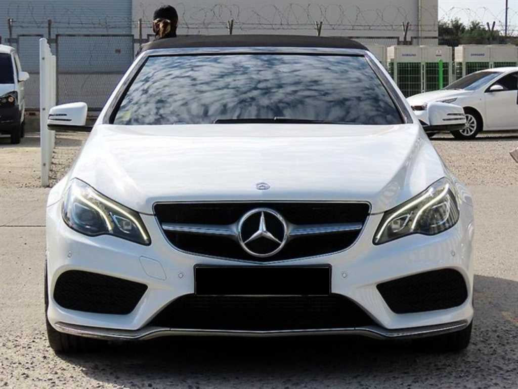 Mercedes-Benz E-Class — photo 01