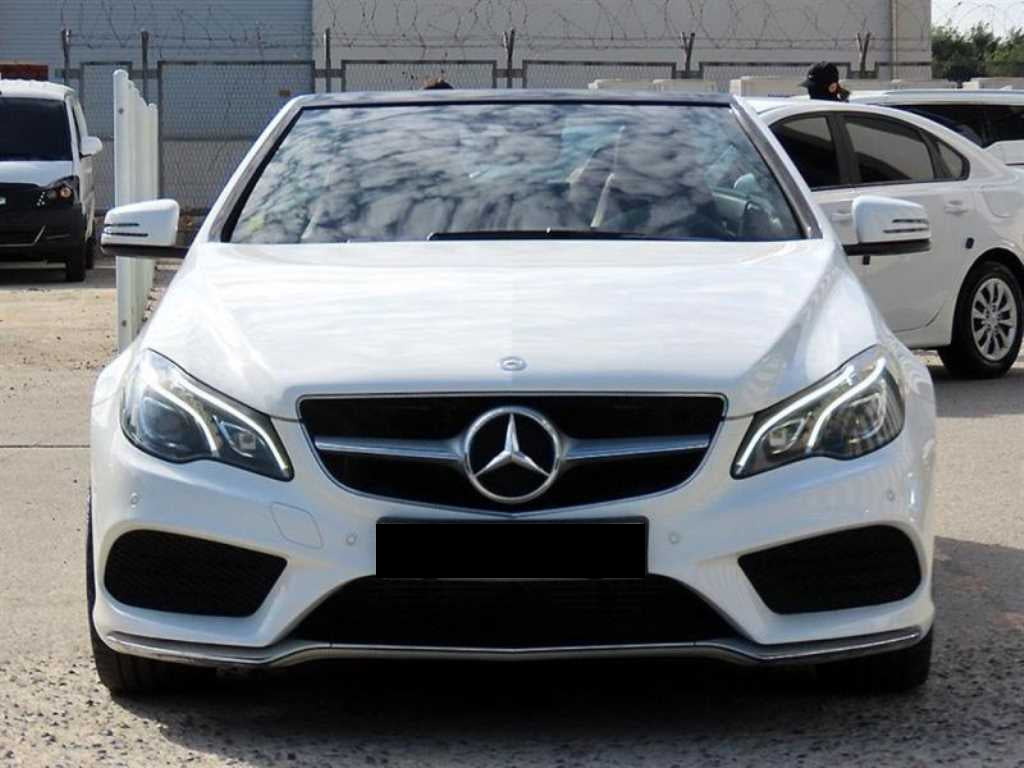 Mercedes-Benz E-Class — photo 05