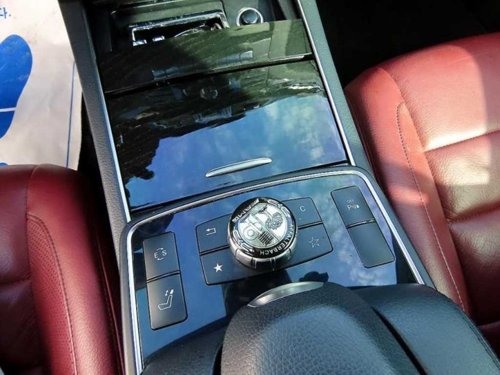 Mercedes-Benz E-Class — photo 15