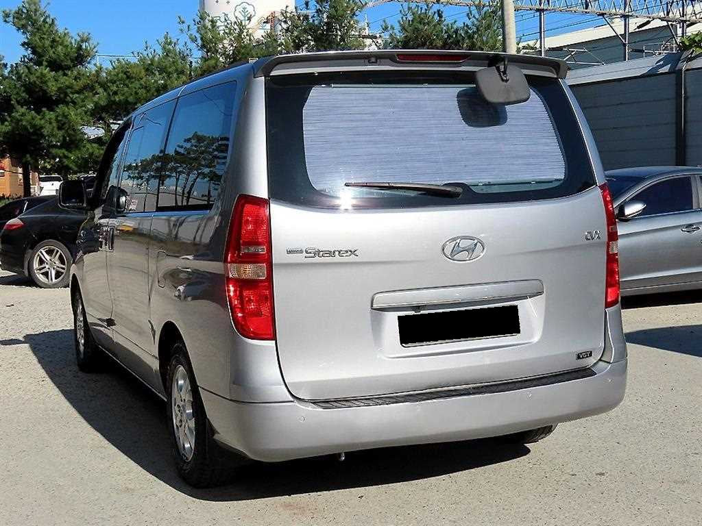 Hyundai Starex — photo 03