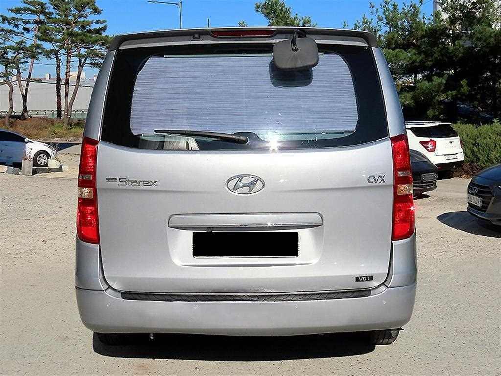 Hyundai Starex — photo 04