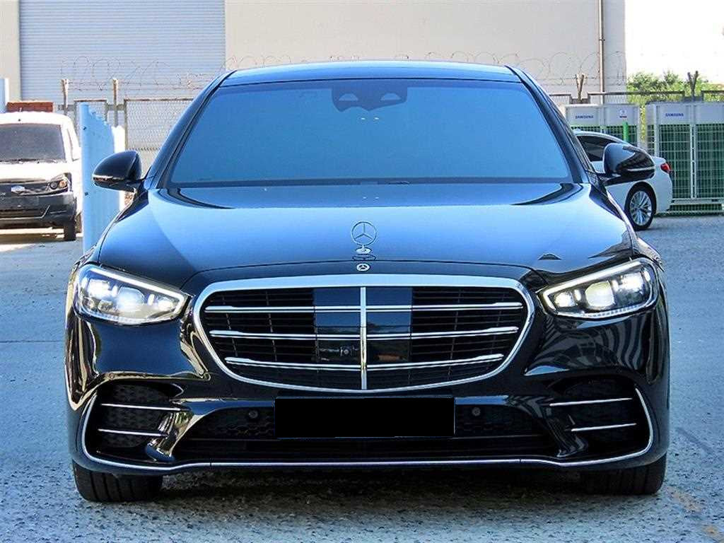 Mercedes-Benz S-Class — photo 01