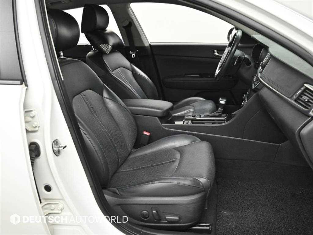 Kia K5 — photo 13