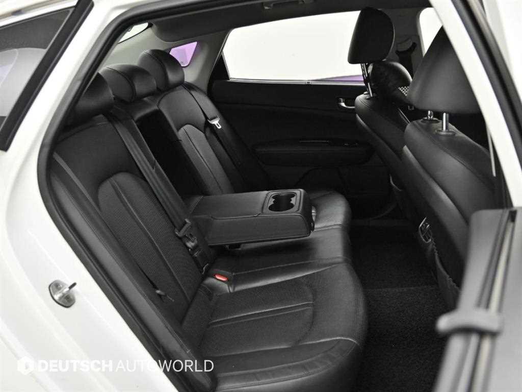 Kia K5 — photo 14