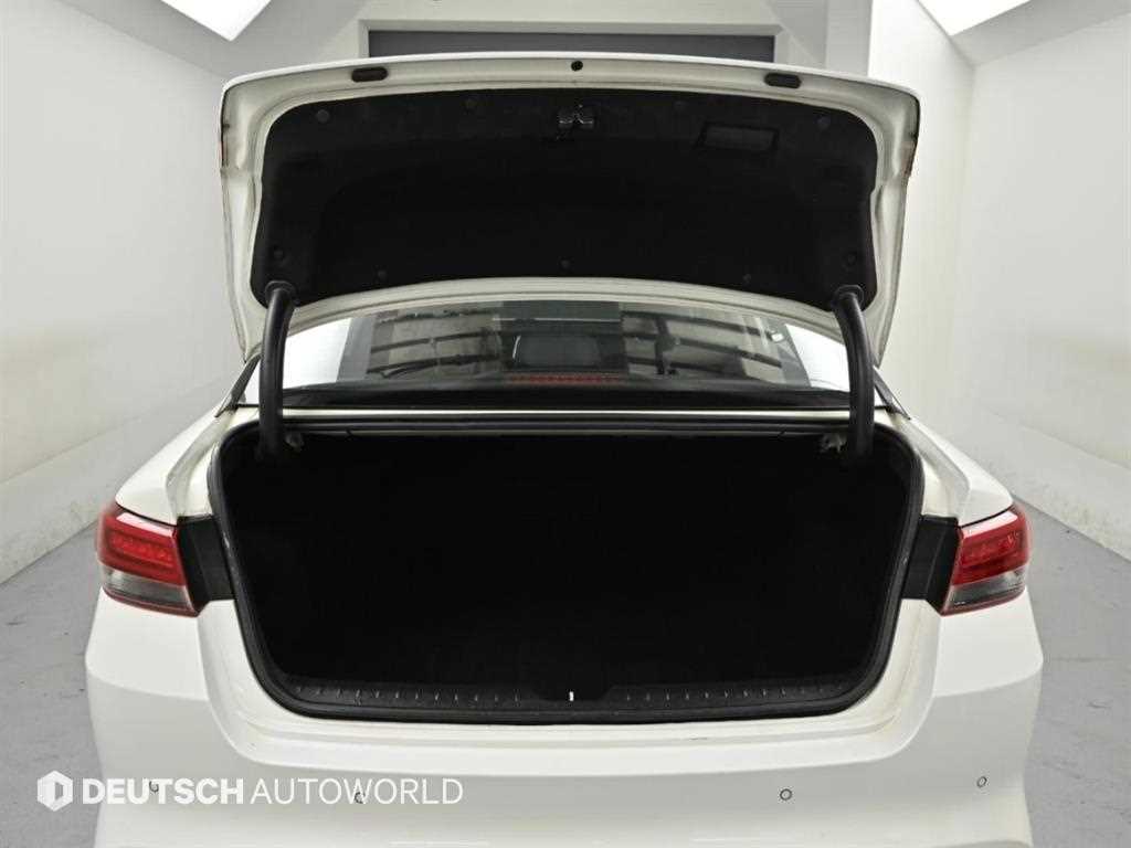 Kia K5 — photo 17