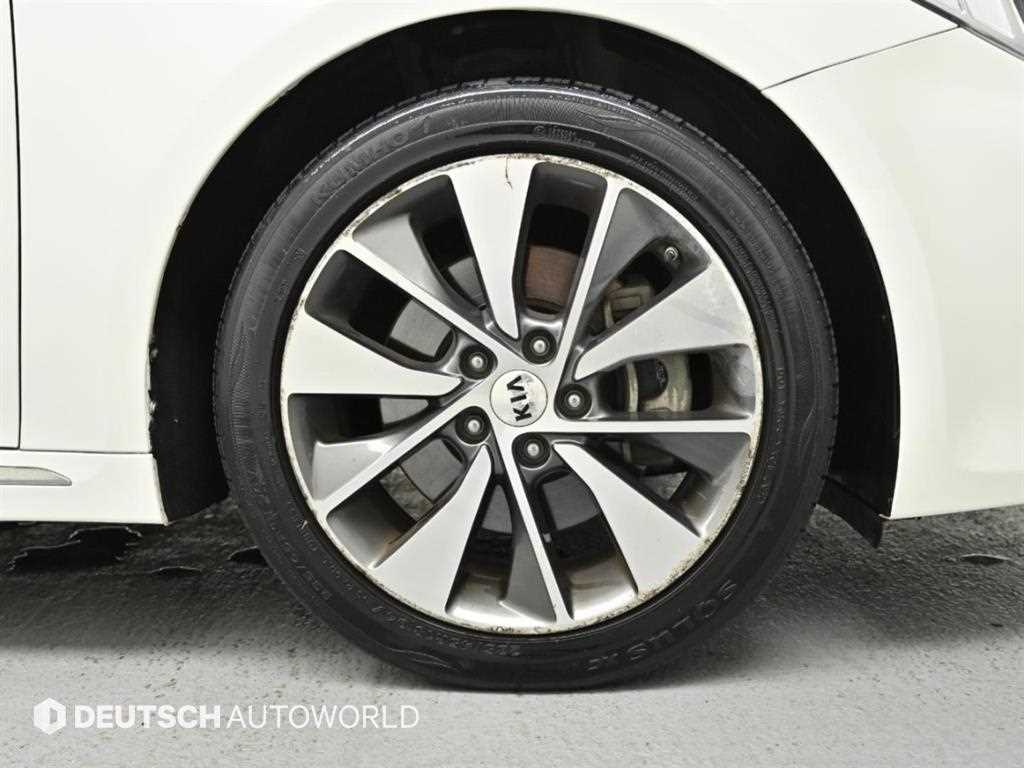 Kia K5 — photo 19