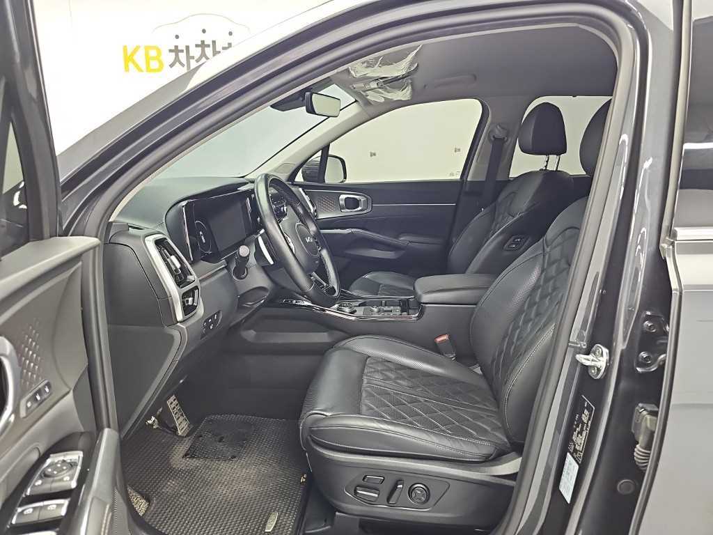 Kia Sorento — photo 11
